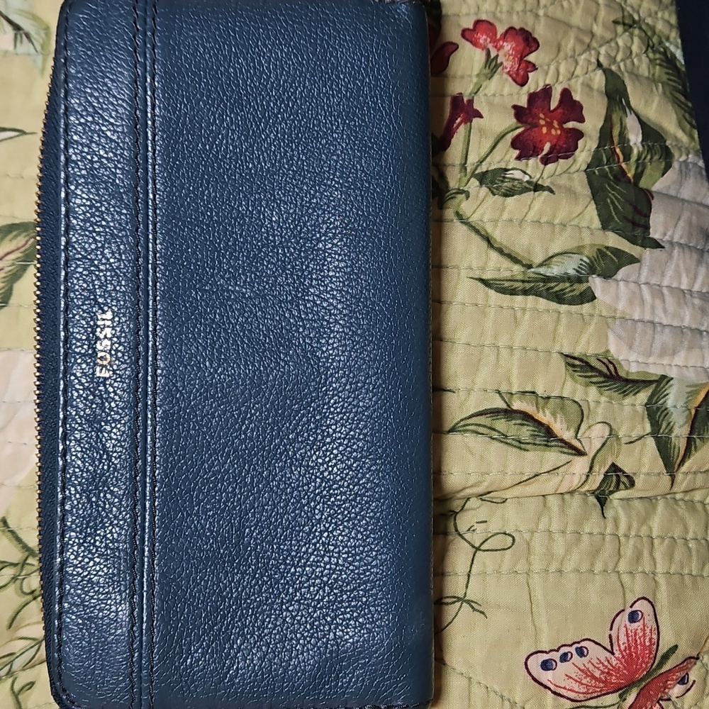 Fossil Teagan Leather Clutch Wallet
